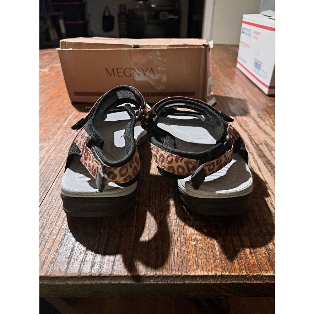 MEGNYA Womens Hiking Sandals Sz 11 Black Cheetah Leopard Animal Print Open Toe - Picture 3 of 5